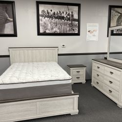 4PC Queen Bedroom Set