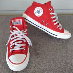 CHUCK TAYLOR ALL STAR MADISON MID-TOP SNEAKER