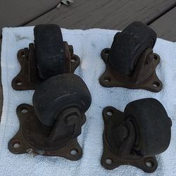 Vintage Heavy Ball Bearing Casters (4)