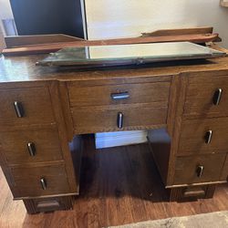 1920s Vanity With a Tri Fold Mirror