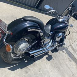 1999 Yamaha V Star Custom 650