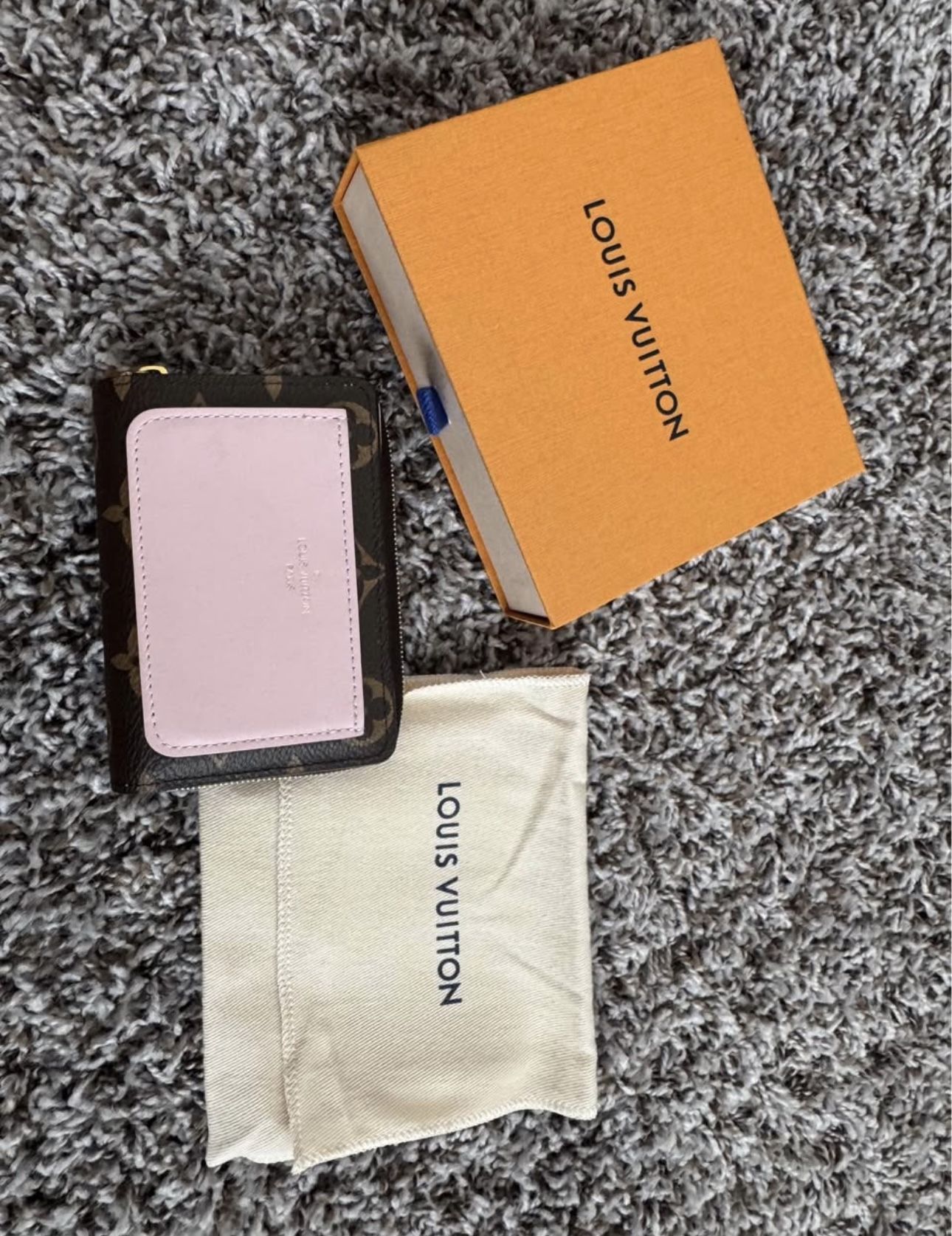 Louis Vuitton Lou Wallet 