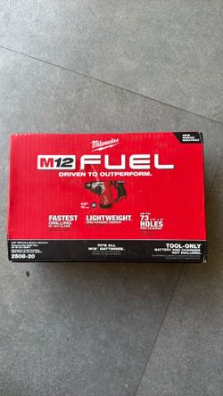 Milwaukee m12
