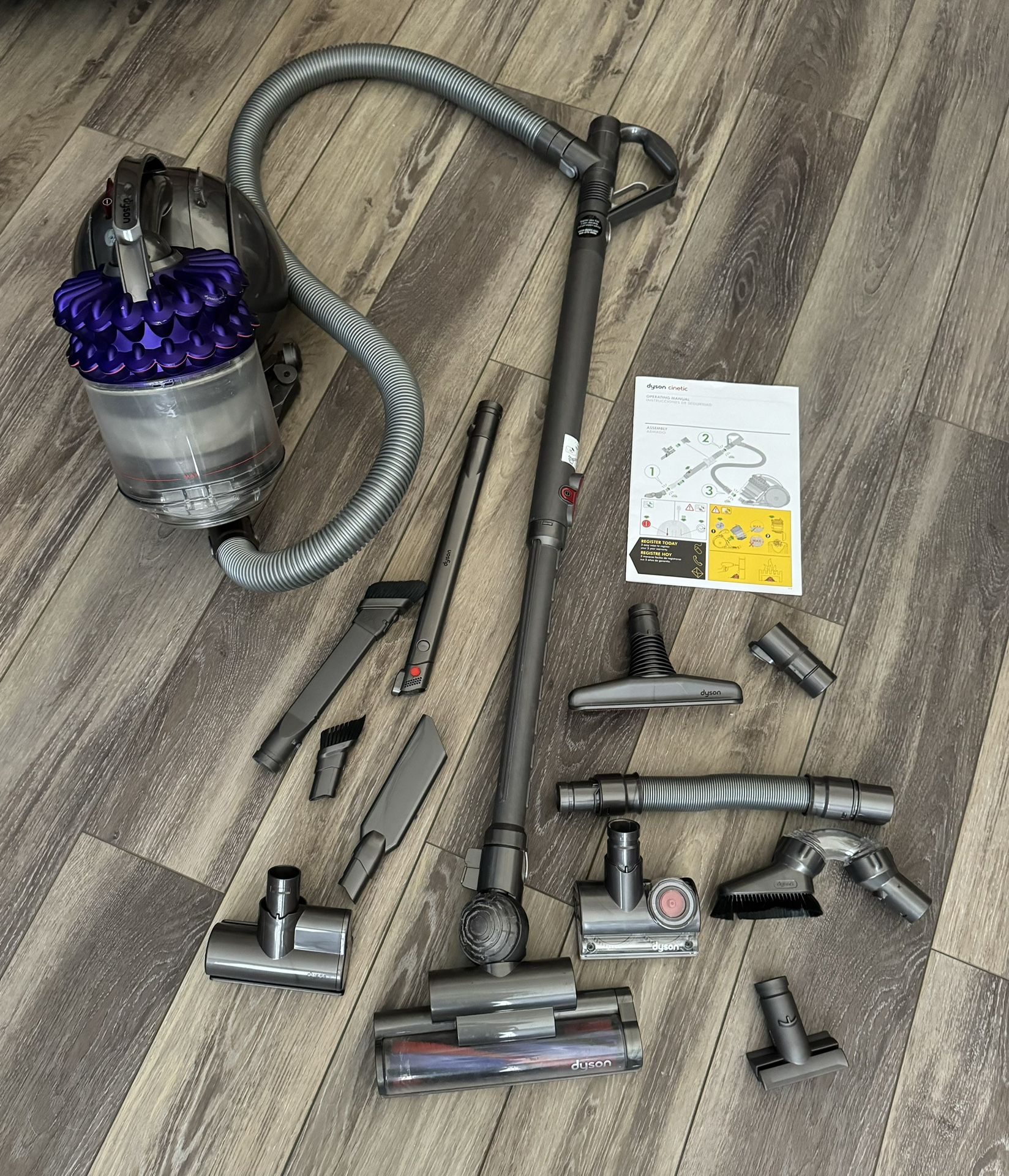 dyson CY18 big ball animal Canister Vacuum