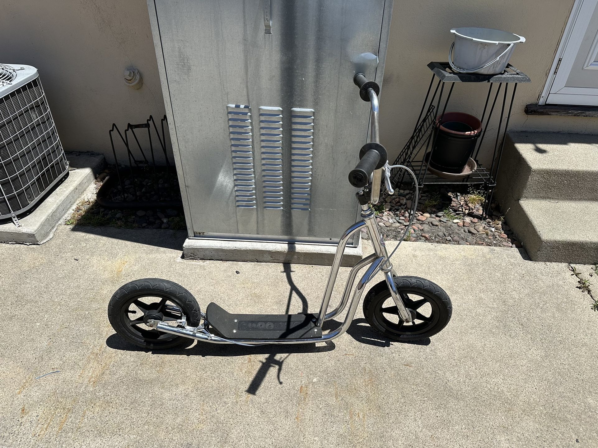 Mongoose BMX scooter 