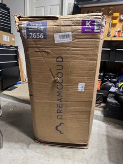 DreamCloud Luxe 14" King Hybrid Mattress – Brand New