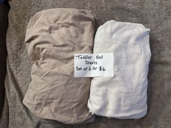 2 toddler fitted bed sheets