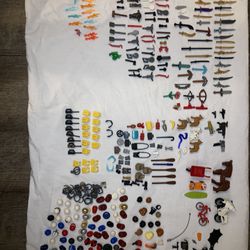 Legos over 700 pieces 