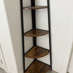 Corner Ladder Shelf