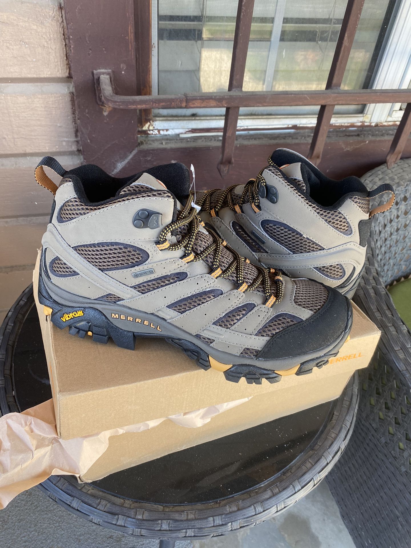 Mens Hiking Boots