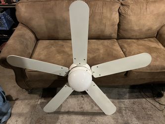 48” Ceiling Fan With 2 LED Light Bulbs 
