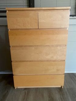6 drawers  Solid wood dresser $50