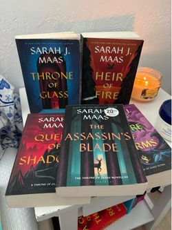 First 5 books in the throne of glass series