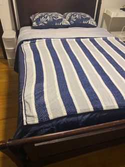 Bedroom Set Queen Bed Complete Dressers TV