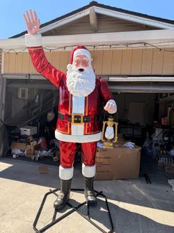 8ft  TM  Holiday Traditions  GIANT-SIZED  LED Towering Santa