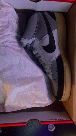 Nikey court Vision mid tops