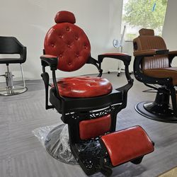 The Lannister Vintage Heavy Duty Barber Chair - Crimson Onyx Edition