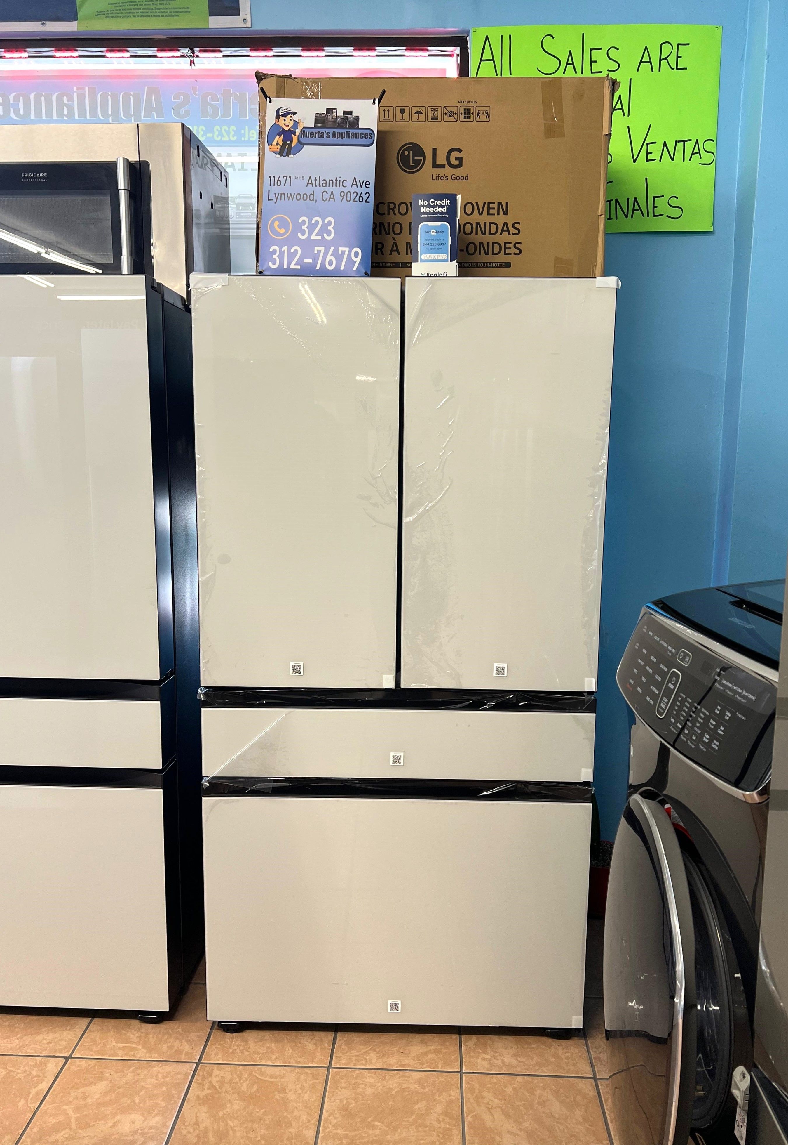 Samsung Bespoke 23 cu. ft. 4-Door French Door Smart Refrigerator with Beverage Center in White Glass, Counter Depth