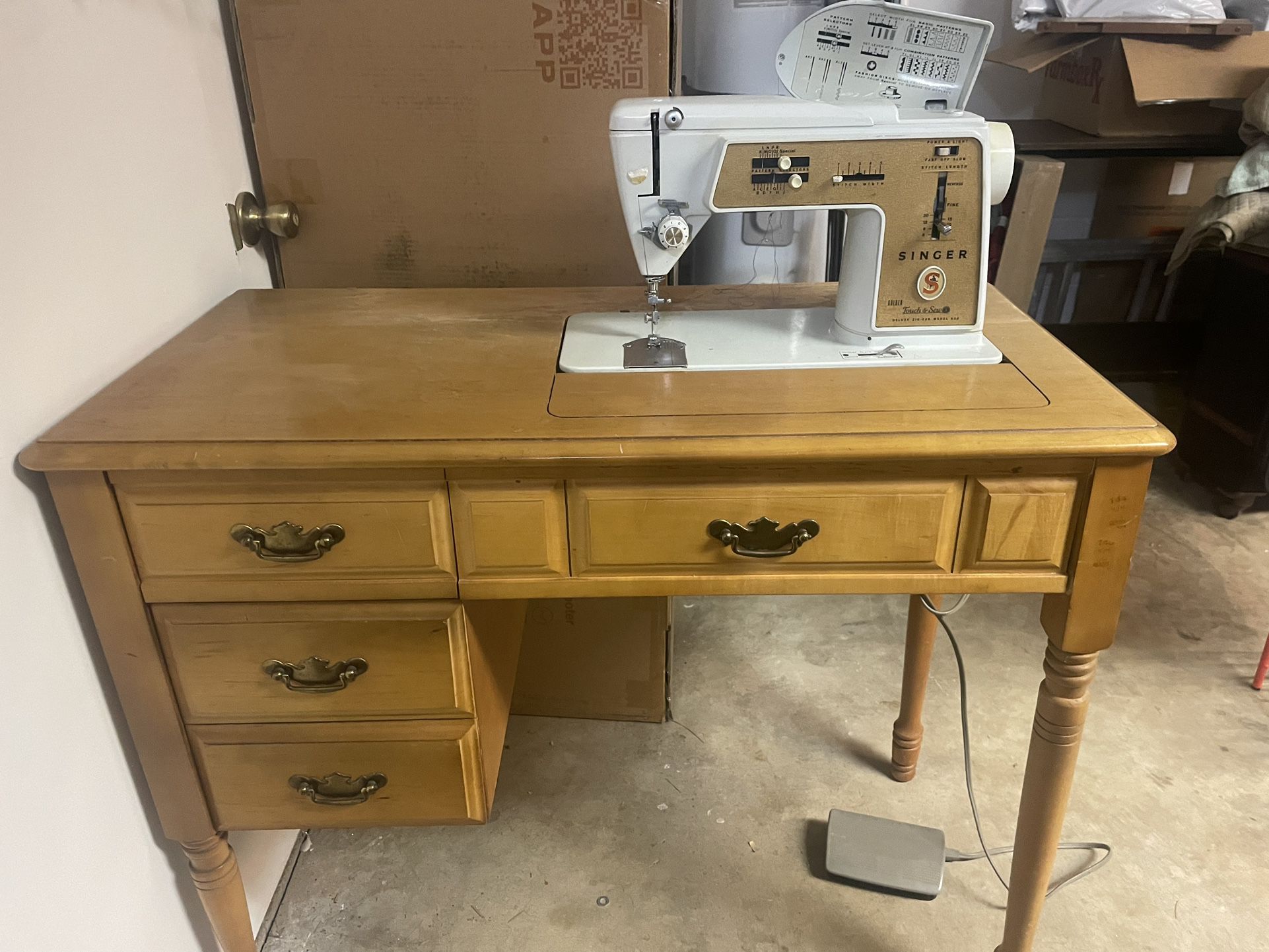 1960s - 70s Singer Sewing Machine And Table