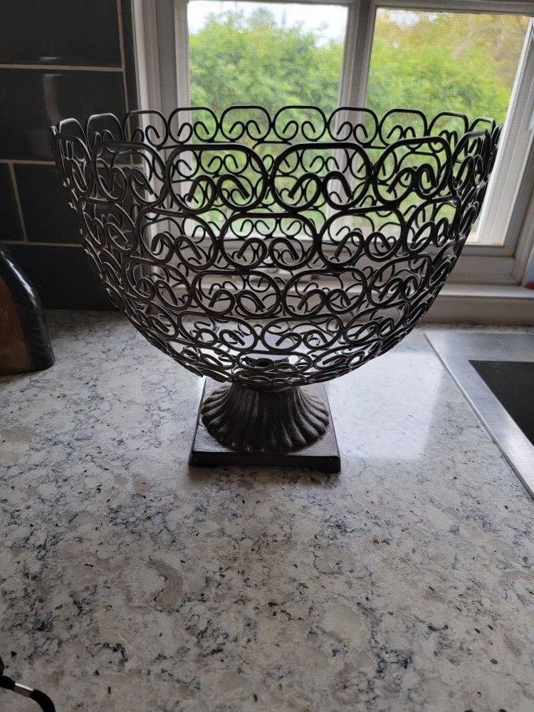 Large Metal Basket Fruit Veggies