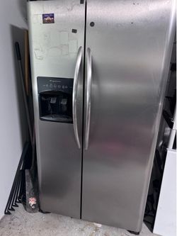 Frigidaire Side-by-Side Refrigerator – Runs fine – $250 OBO