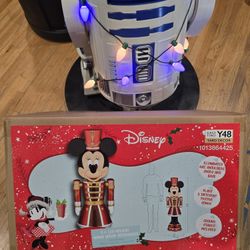Minnie Mouse Nutcracker Brand New
