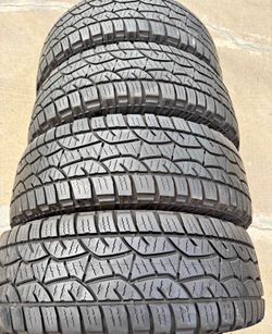 275/65/18 Cooper 📍📍 Selling a set of 4 tires with 80% tread life remaining 📍🌟