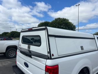 LEER camper shell - cargo bed cover
