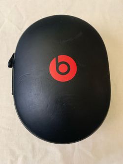 Beats Studio Wireless Headphones with Case / Charger