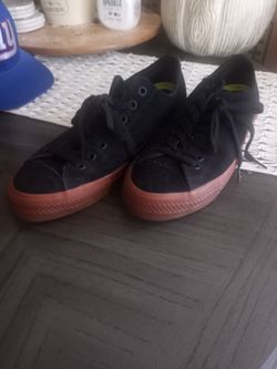 Converse Cons Skateboarding