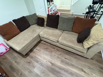 SECTIONAL SOFA