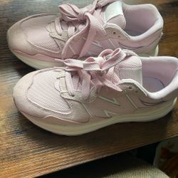 New Balance Woman’s Shoe 