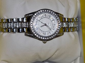 INVICTA.... WOMENS WRIST WATCH