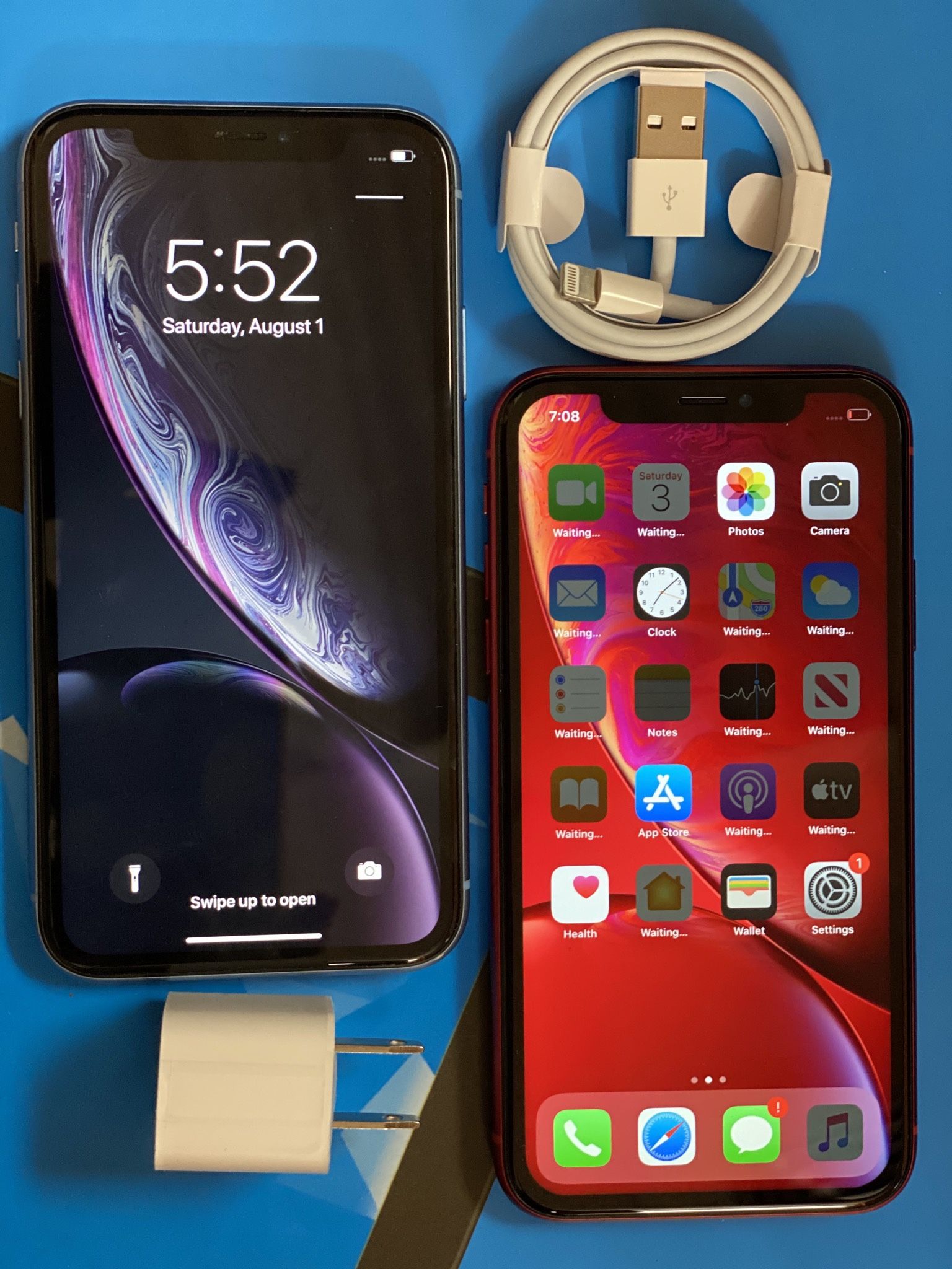 Factory unlocked apple iphone Xr 64 gb, store warranty! $400 each