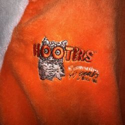 Hooters Robe