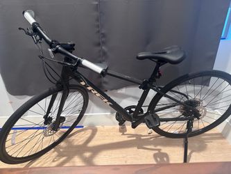 Trek FX 3 Disc Hybrid Bike - Size Small - Gen 3