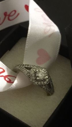 Beautiful Diamond Engagement 💍 Ring size 10