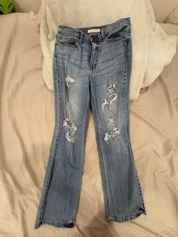 Runina Light Wash Ripped Jeans
