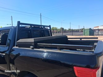Truck toolbox and window roof rack