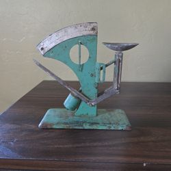 Vintage Egg Scale
