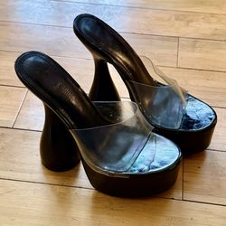 Women’s Platform Heels – Size 9