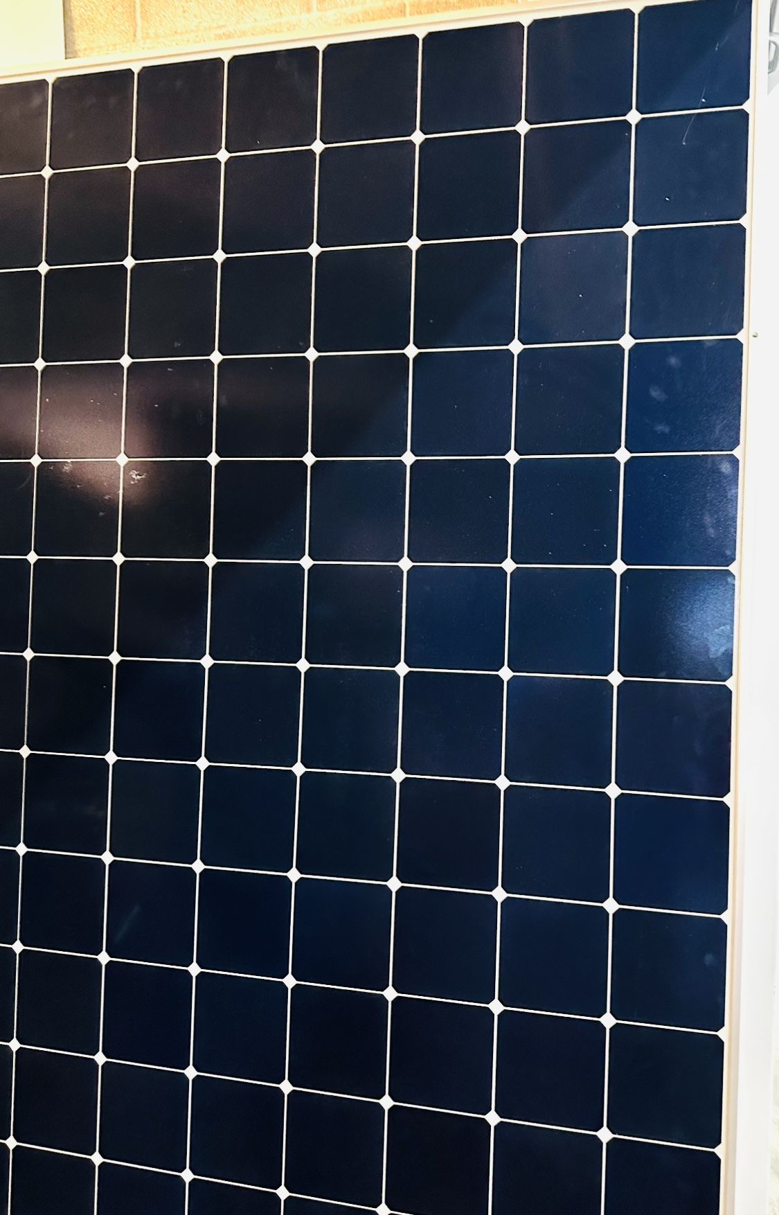 Never used Sunpower Solar Panel 435W SPR-E20-435-COM