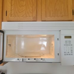 GE Microwave Over The Stove 