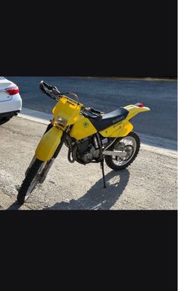 Suzuki DR-Z 250 dirt bike