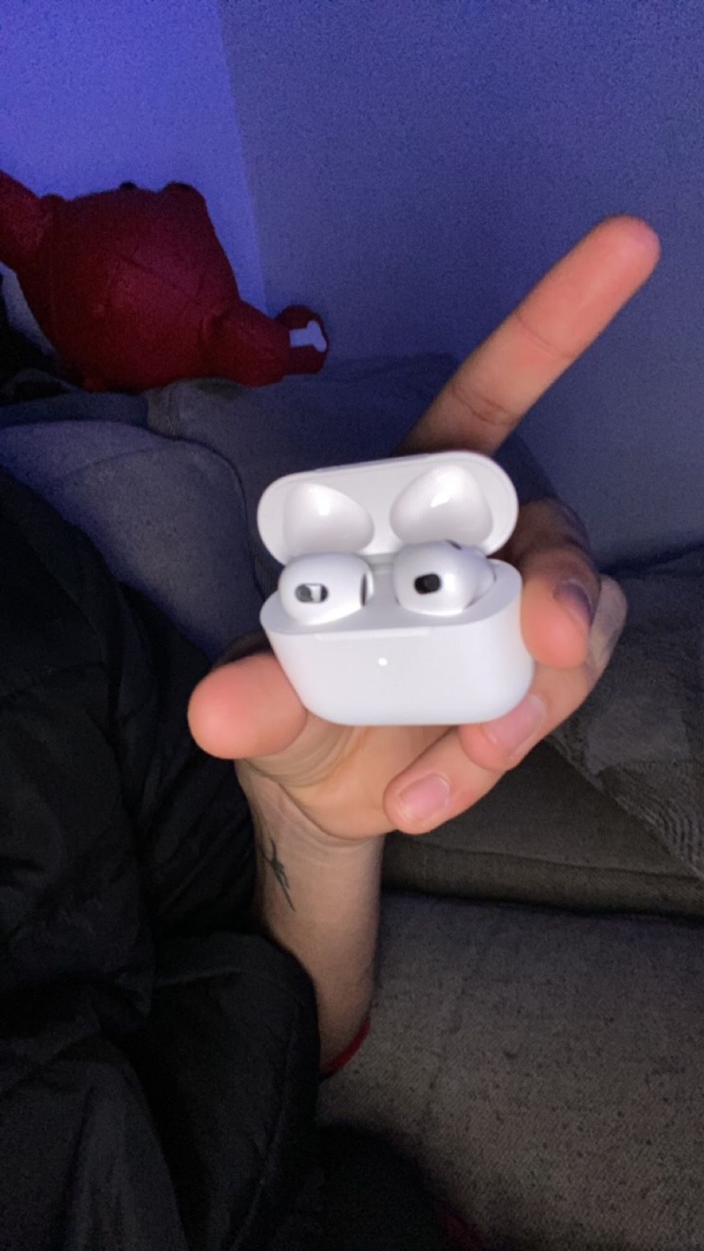 AirPods Gen 3