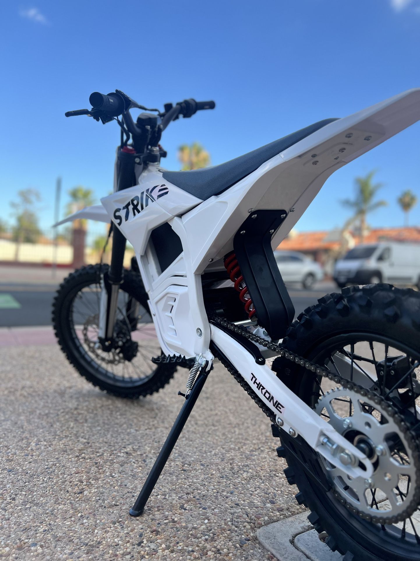 STRIKE SHADOW 60V