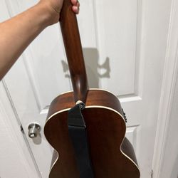 Ibanez PNB14E Parlor Acoustic-Electric Bass Guitar Natural