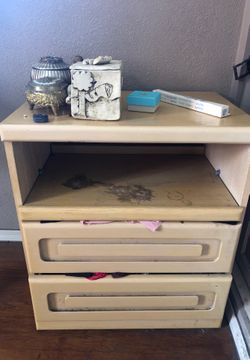 Drawers / Nightstand