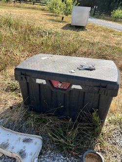 Locking Pro Tuff Box 