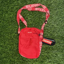SUPREME Shoulder Bag's